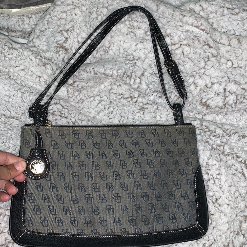Dooney & Bourke bag